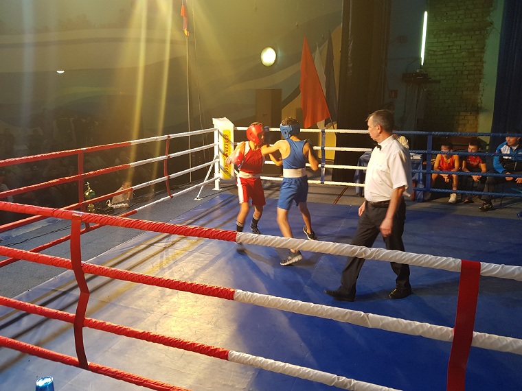   Боксеры Оренбуржья привезли медали из Саратовской области