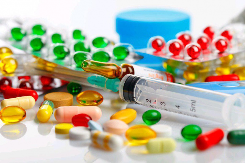 Минздрав предупреждает: покупать лекарства в сети интернет небезопасно