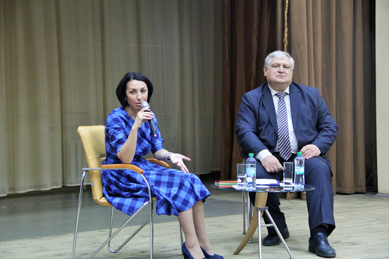 Татьяна Савинова приняла участие в проекте «Диалог на равных»