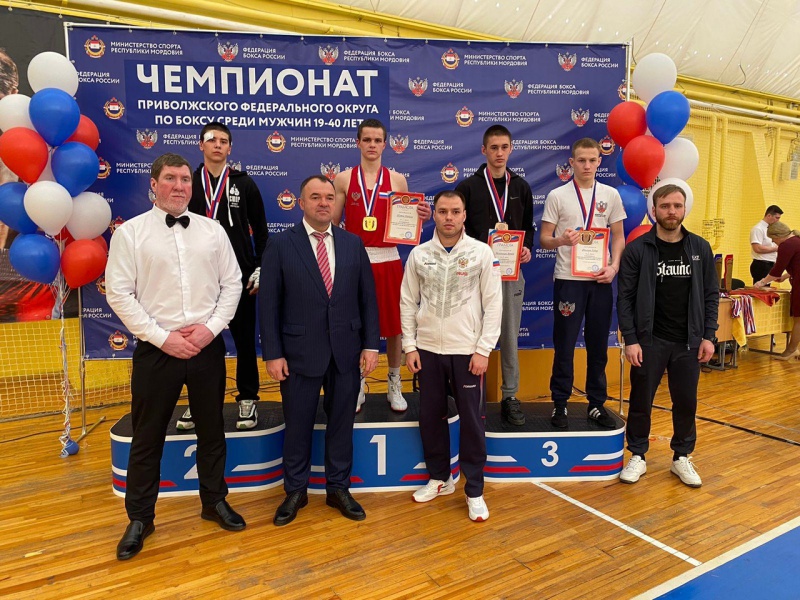 Оренбуржцы успешно выступили на чемпионате ПФО по боксу
