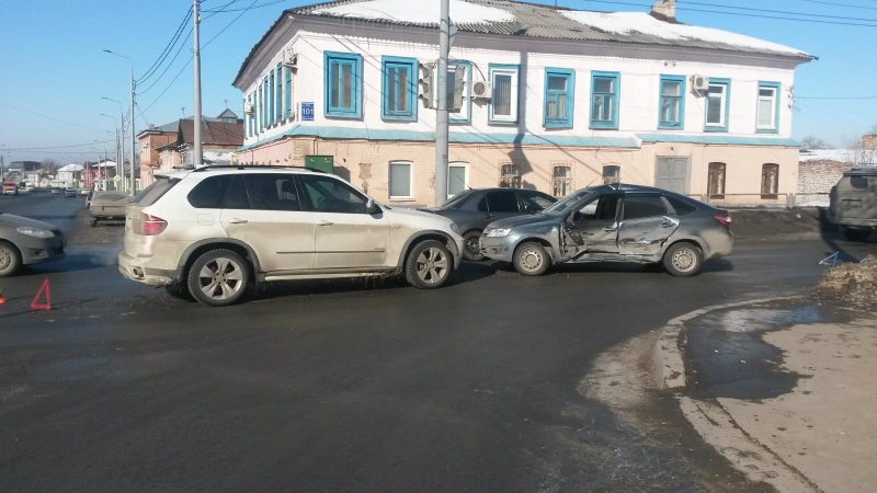 В Оренбурге в ДТП пострадала женщина