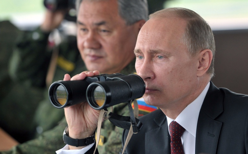 Владимир Путин примет участие в военных учениях под Оренбургом