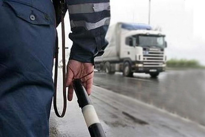 В Оренбурге разыскивают водителя грузовика, сбившего пешехода