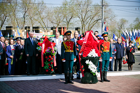 Оренбуржцы почтили память павших в Великой Отечественной войне