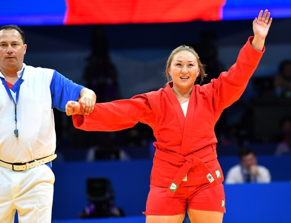 Оренбургская самбистка завоевала бронзу на Чемпионате мира