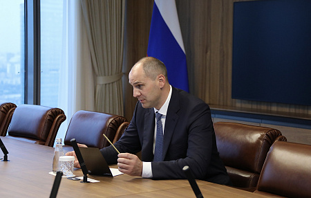Губернатор Оренбуржья провел встречу  с Министром промышленности и торговли Российской Федерации Денисом Мантуровым