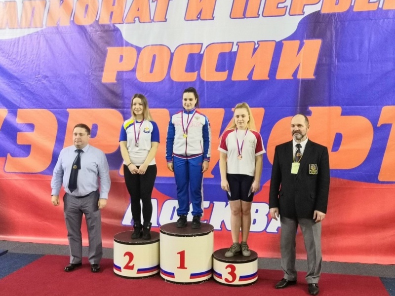 Оренбурженка  завоевала золото на первенстве России по пауэрлифтингу (жиму) 