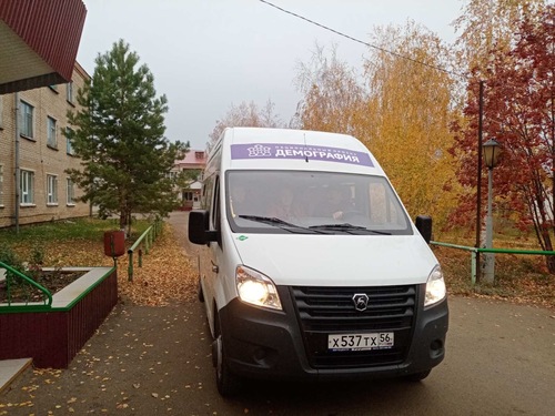 В районах Оренбуржья пожилых людей бесплатно доставляют в больницы на обследования