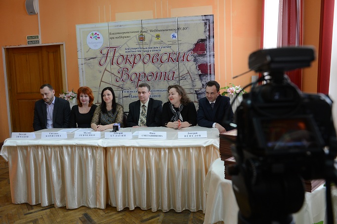 В Оренбурге благотворительный спектакль «Покровские ворота» собрал почти полтора миллиона рублей