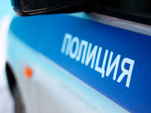 Водитель протаранил на автомобиле полицейских в Бугуруслане