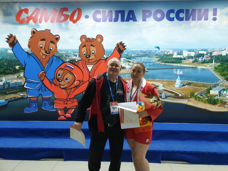 Золото чемпионата России по самбо завоевала спортсменка из Бузулука 