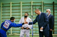 Губернатор Денис Паслер поздравил оренбургского дзюдоиста Роберта Мшвидобадзе с победой
