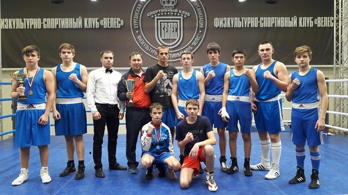 Оренбургские боксеры заняли третье место на турнире в Кургане