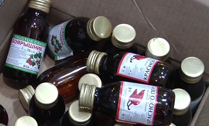 Запрет на продажу спиртосодержащих жидкостей продлен на 2 недели