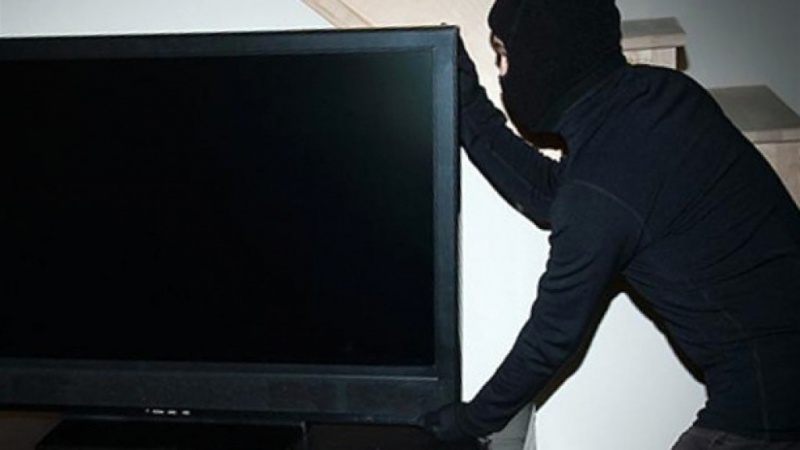 Житель Бугуруслана украл телевизоры сам у себя 