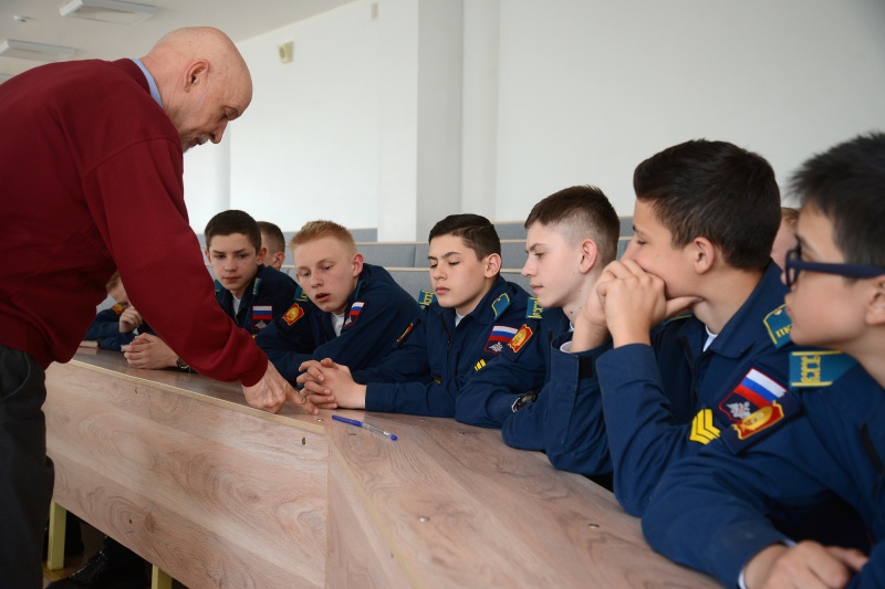 Оренбургским кадетам рассказали об основах здорового образа жизни
