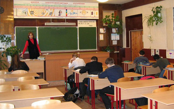 Директор запрещал ученикам продолжить обучение в старших классах