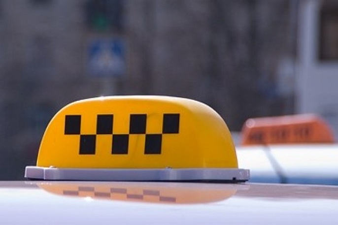 В Адамовском районе на удочку мошенников попался водитель такси