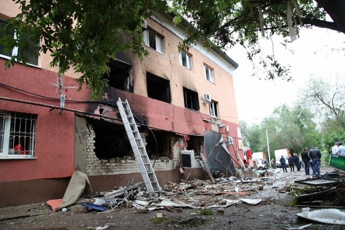 СК проводит проверку по факту ночного взрыва на ул. Томилинской 