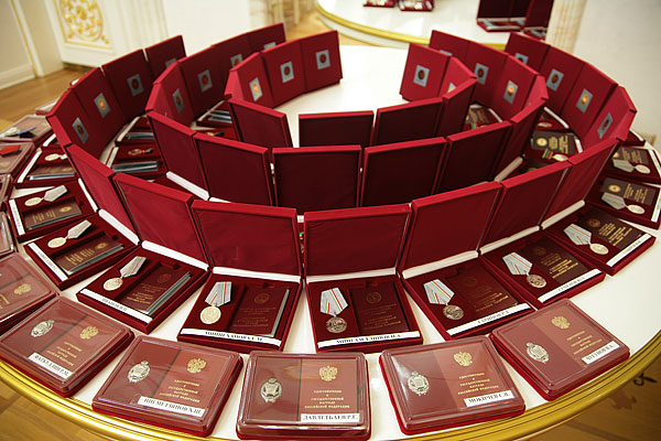 Оренбуржцам присвоены государственные награды 
