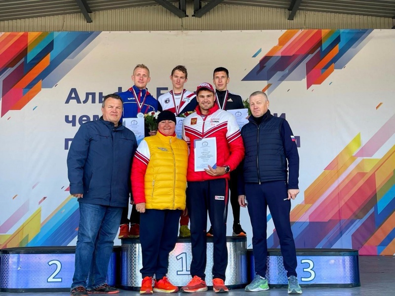 Оренбургский лыжник завоевал серебряную медаль на Всероссийских соревнованиях