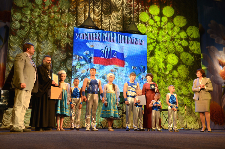 Семья Кожеватовых – победители конкурса «Успешная семья Поволжья»