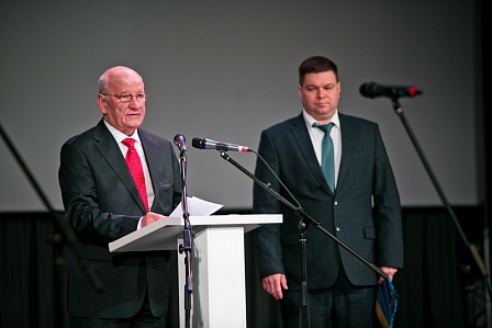 Юрий Берг поздравил со вступлением в должность главу Соль-Илецкого городского округа 
