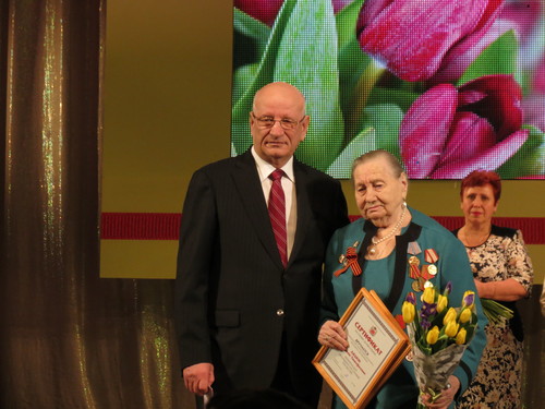Начинается прием документов на областную премию «Женщина Оренбуржья»