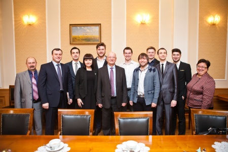 Губернатор Юрий Берг поздравил оренбургскую команду КВН с очередной победой