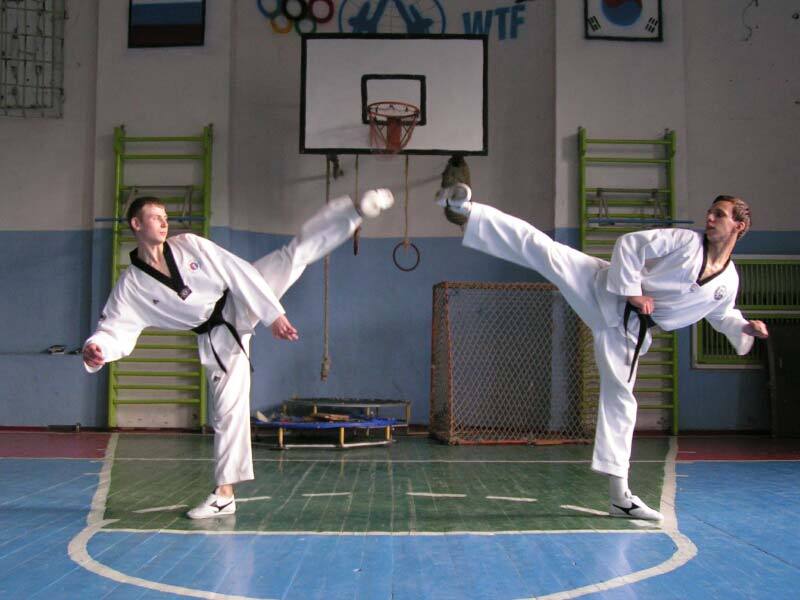 Показали силу Оренбургской школы боевых искусств