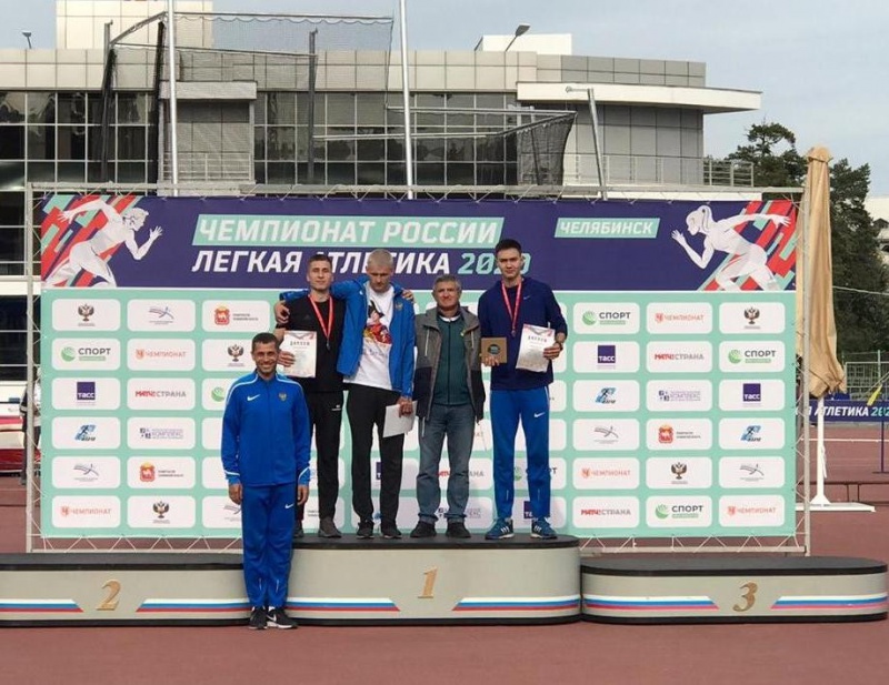 Оренбуржец Роман Вархутдинов завоевал бронзу на первенстве России по легкой атлетике