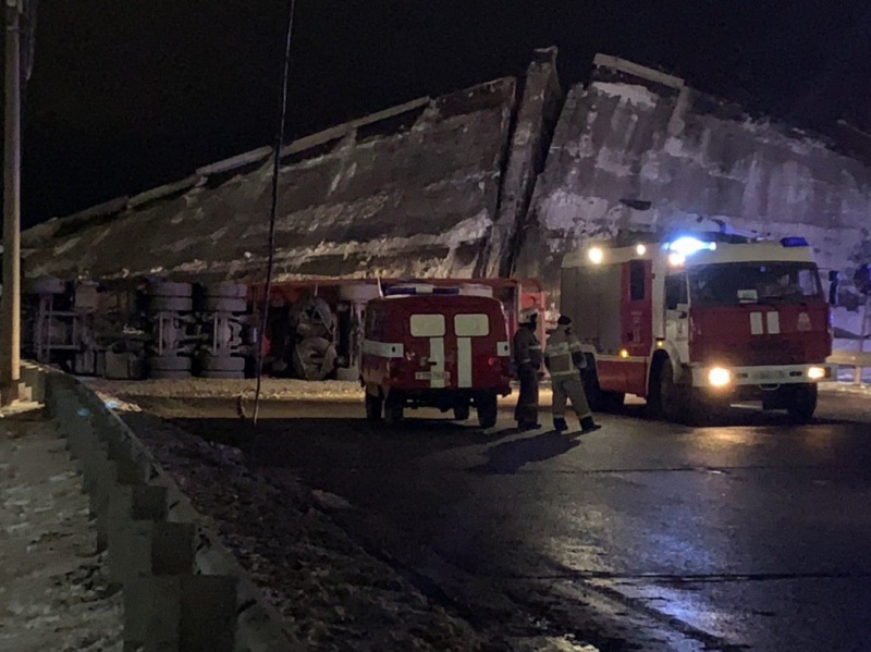В Оренбурге ликвидируют последствия обрушения моста