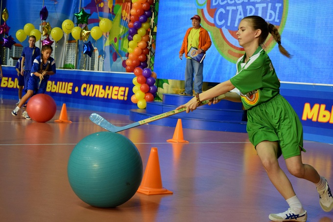Юбилейный спортивный фестиваль «Веселые старты» состоялся в Оренбурге 