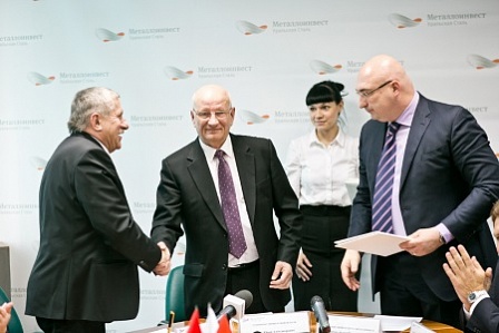 Правительство Оренбургской области и «Металлоинвест» подписали соглашение