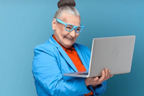 Оренбургские пенсионеры активно участвуют  в конкурсе «Спасибо интернету»