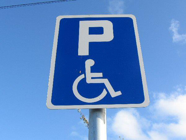 Депутаты озадачены вопросом о парковках для инвалидов