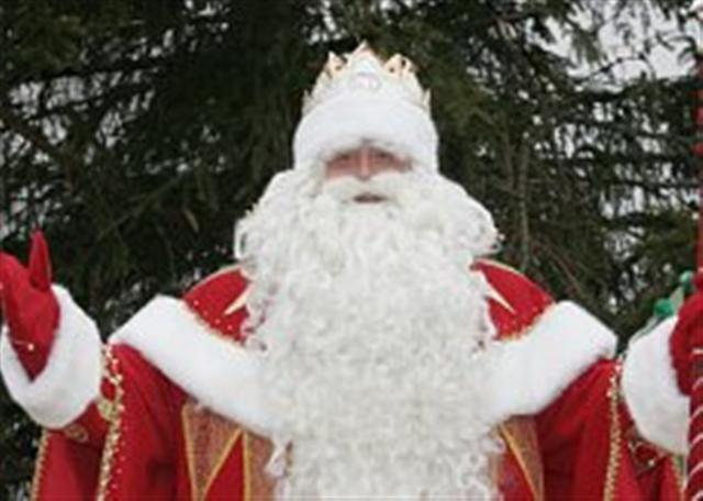 Оренбуржцев приглашают стать Дедом Морозом и Снегурочкой