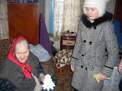 В Новосергиевском районе тимуровцы помогают ветеранам