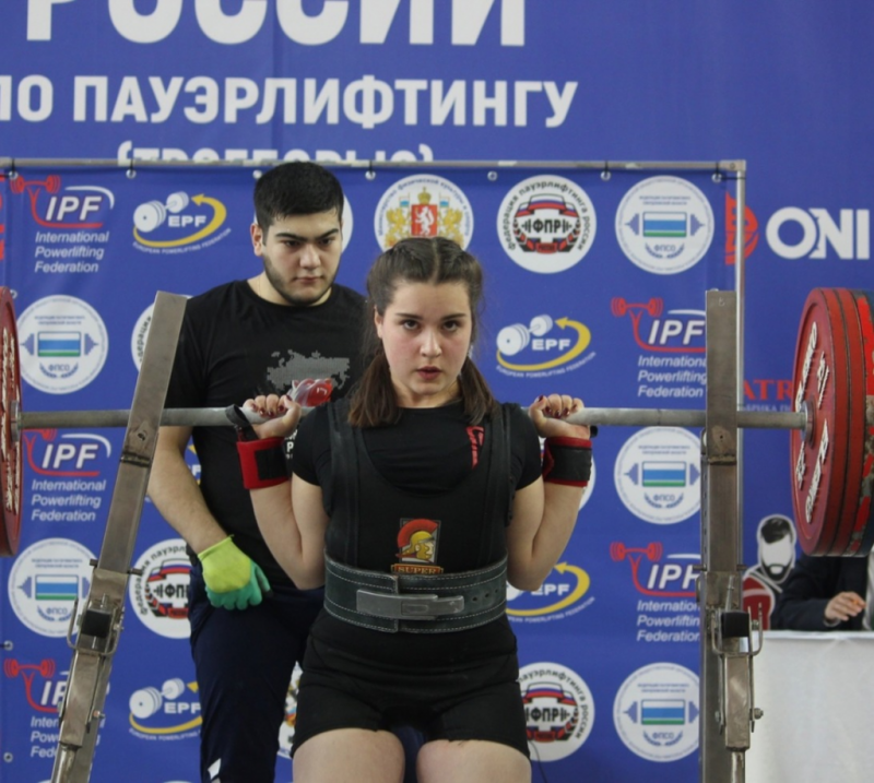 Оренбургская спортсменка стала двукратной чемпионкой России по пауэрлифтингу