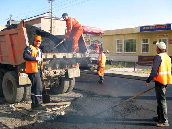 В Оренбурге начали ремонтировать дороги 