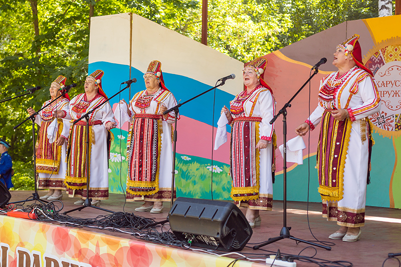 Бугурусланские артисты приняли участие в фестивале национальных культур