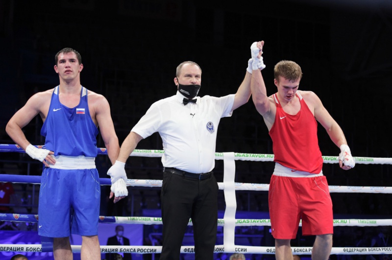 Еще два оренбургских боксера вышли в четвертьфинал чемпионата России