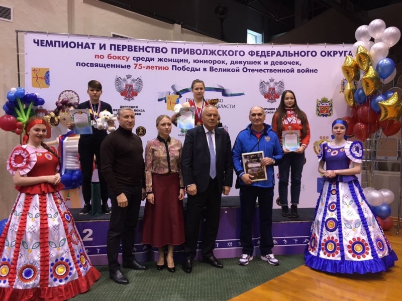 Оренбургские боксеры завоевали 16 медалей на чемпионате и первенстве ПФО