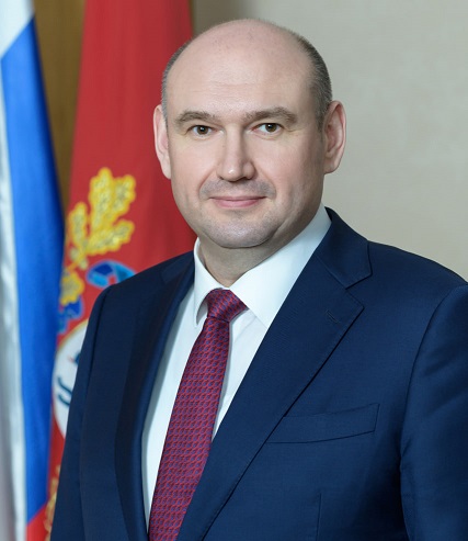 Врио губернатора Евгений Солнцев поздравил оренбуржцев с Днем Победы