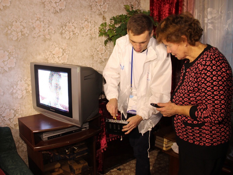 Оренбургские волонтеры помогут пожилым людям при переходе на цифровое телевещание
