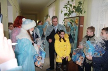 Глава Орска поздравил с Новым годом детей