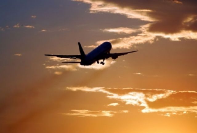 Почти 90 оренбуржцев транзитного авиарейса не получили багаж