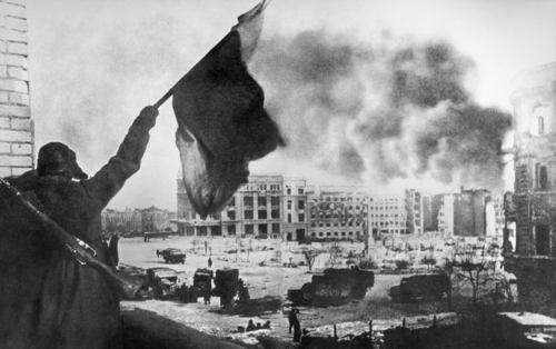 Участникам Сталинградской битвы выплатили материальную помощь