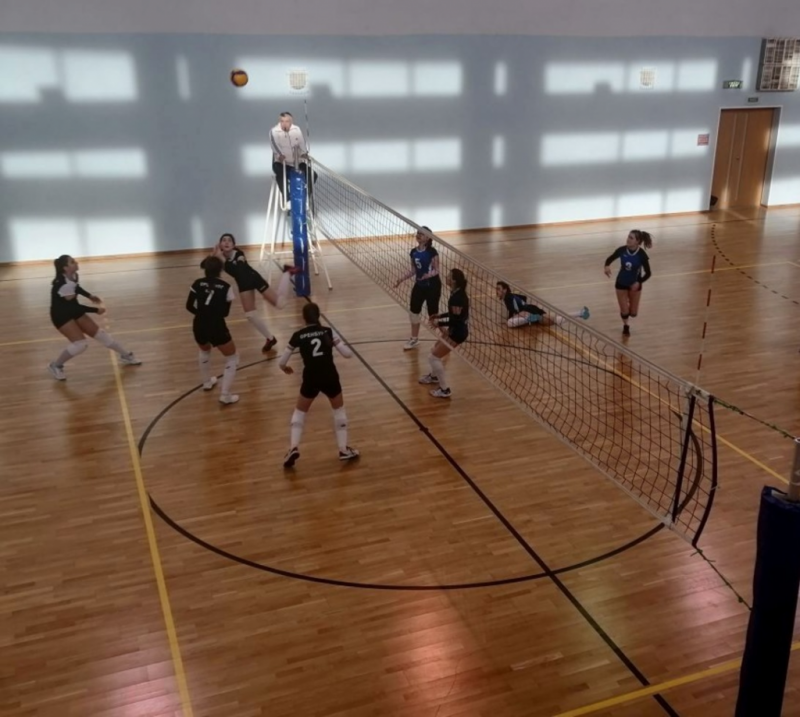 В Оренбурге прошло первенство области по волейболу 