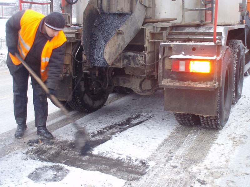 «Отмыли» на ремонте дорог 10 миллионов рублей